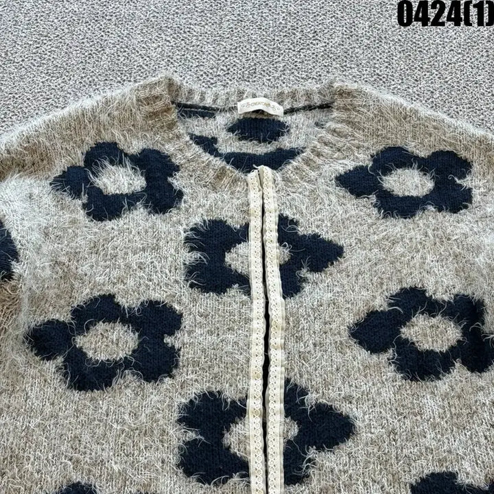 [BUNJANG] CREATORE Floral Pattern Short Cardigan / CREATORE 플라워 패턴 숏 가디건 S