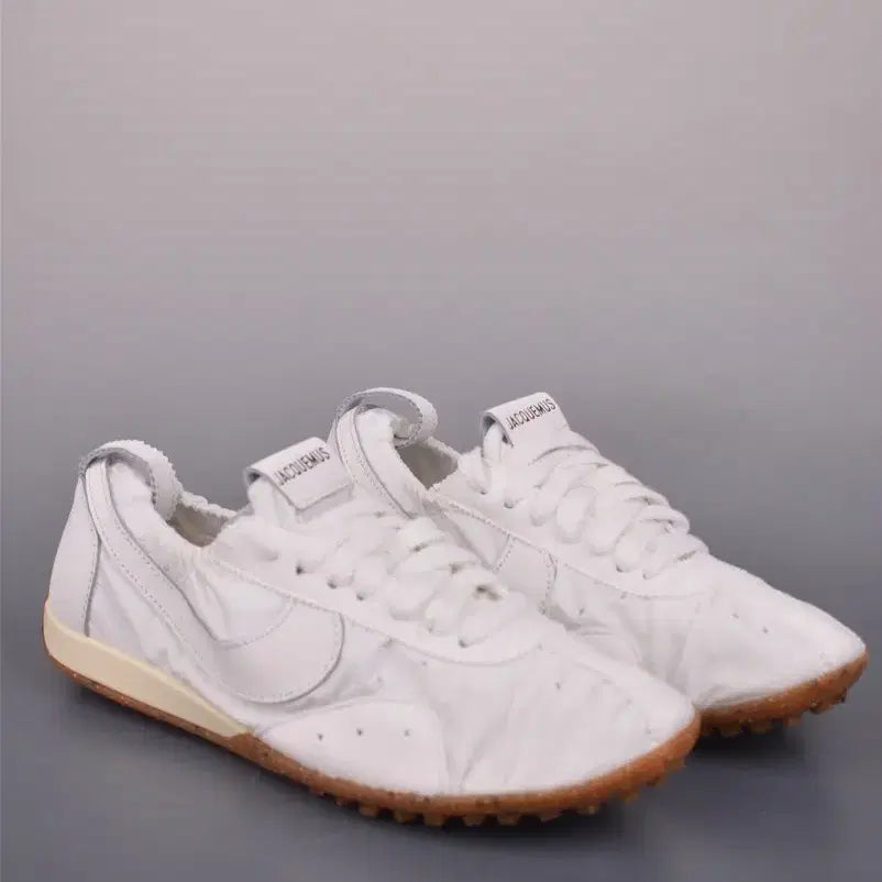 [SOLD OUT] 나이키  자크뮈스 화이트 스니커즈 사이즈 260