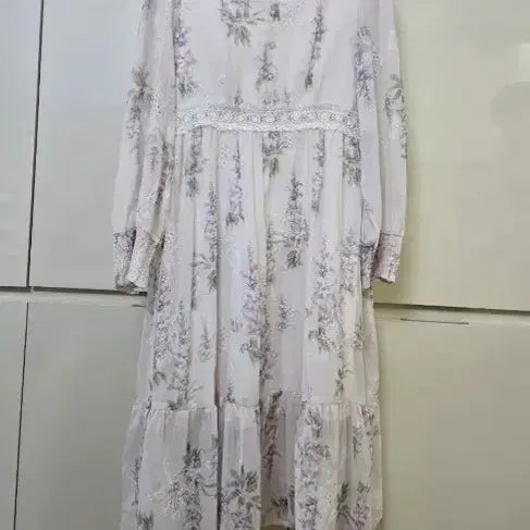 [SOLD OUT] 플라워 롱 원피스 레이스 장식