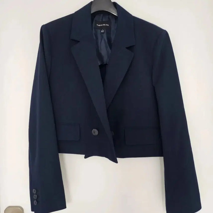 [BUNJANG] Plastic Island Navy Cropped Jacket / 플라스틱아일랜드 네이비색 크롭 자켓