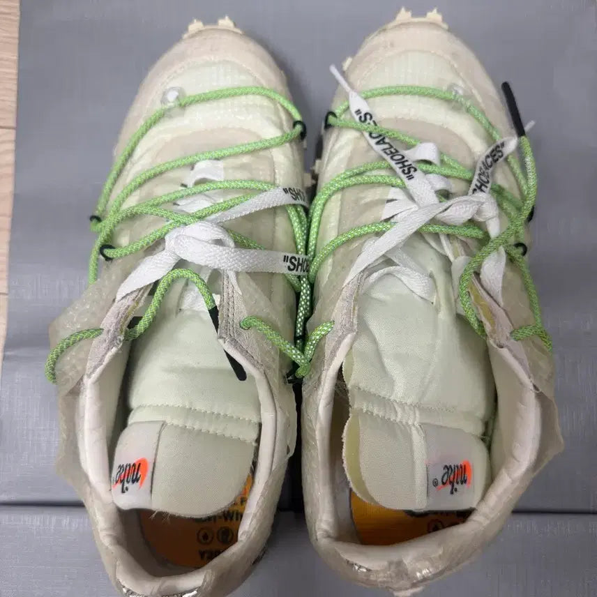 [SOLD OUT] 나이키 오프화이트 와플 레이서