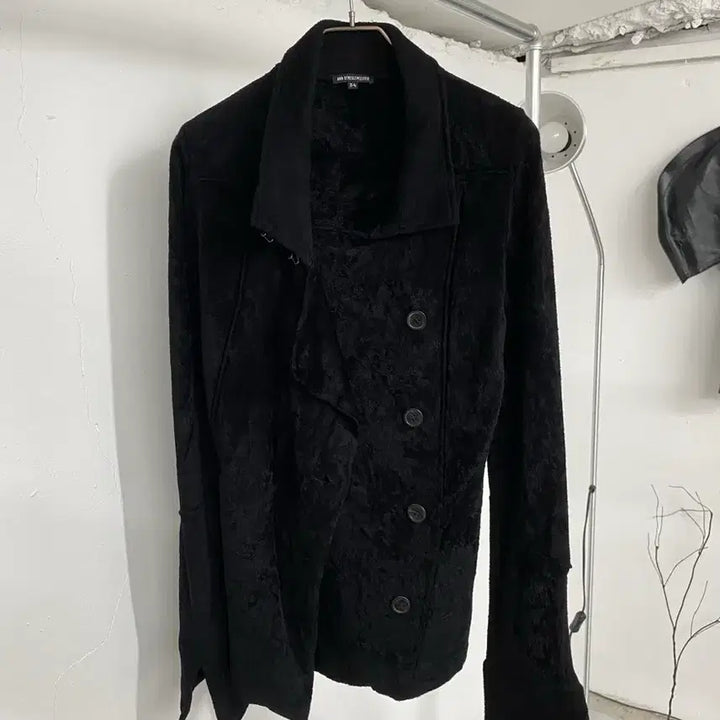 [BUNJANG] Ann Demeulemeester Asymmetrical Button Jacket / 앤드뮐미스터 12AW 비대칭 버튼 자켓