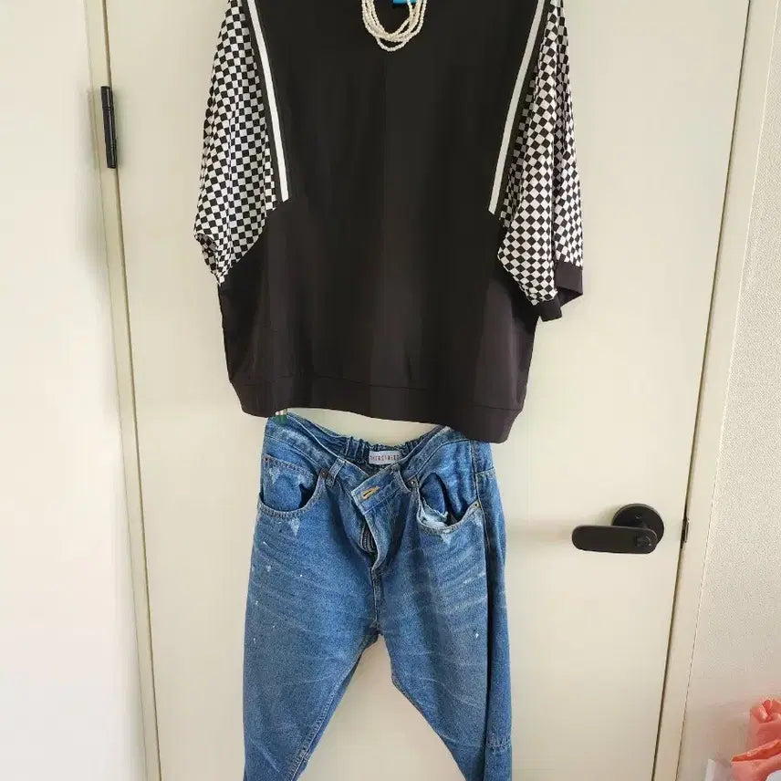[BUNJANG] Checkered Contrast Sweatshirt / 체크 배색 맨투맨