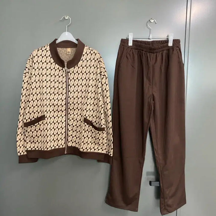 [BUNJANG] Hound Pattern Training Set (Spring/Autumn) / [택없는 새상품 ] 하운드패턴 트레이닝 세트 간절기상하복 엄마옷 여성트레