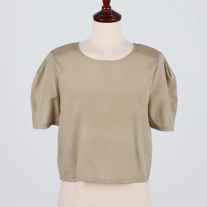[BUNJANG] Frost J Silk-Style Crop Blouse / [프로스트제이] 실크st 크롭 슬릭 반팔 블라우스