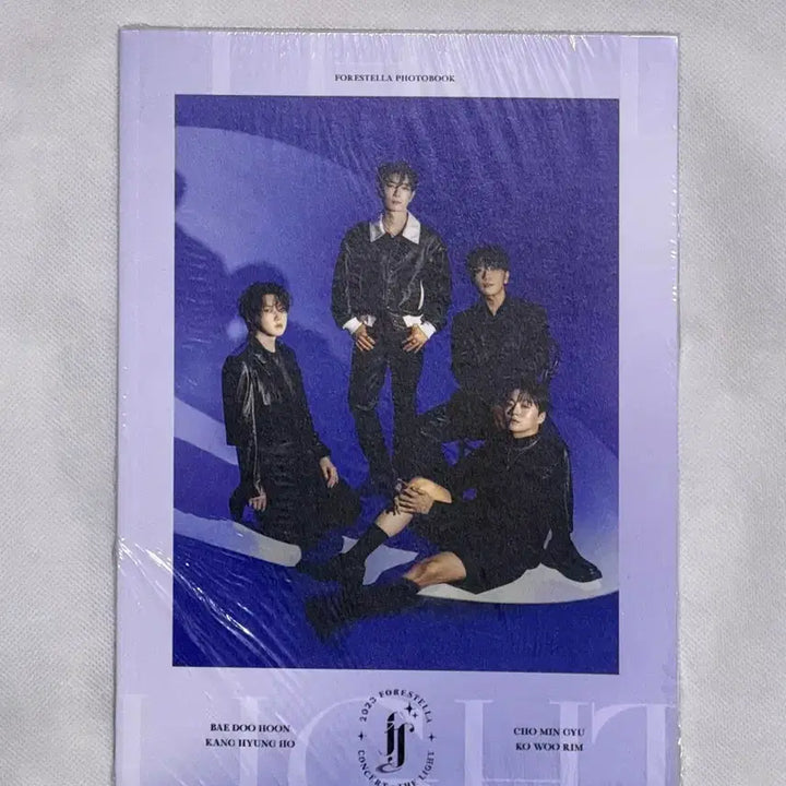 [BUNJANG] 포레스텔라 - 미니 포토북 / 2023 THE LIGHT / 포레스텔라 - 미니 포토북 / 2023 THE LIGHT