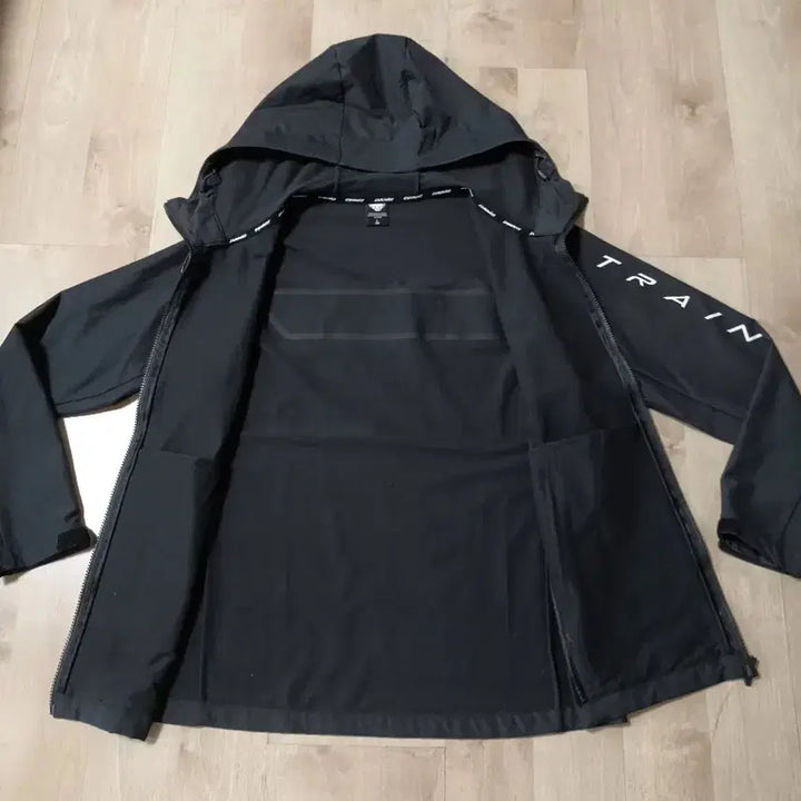 [SOLD OUT] 다이나핏 트레이닝 후드 자켓 블랙