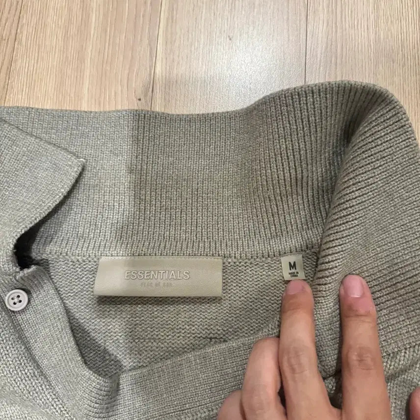 [BUNJANG] Essentials 1977 Knit Sweater (M) / 에센셜 1977 니트스웨터 M