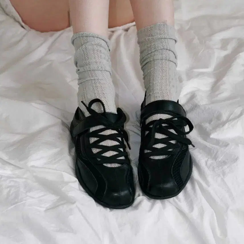 [SOLD OUT] 포른른 스니커즈 240