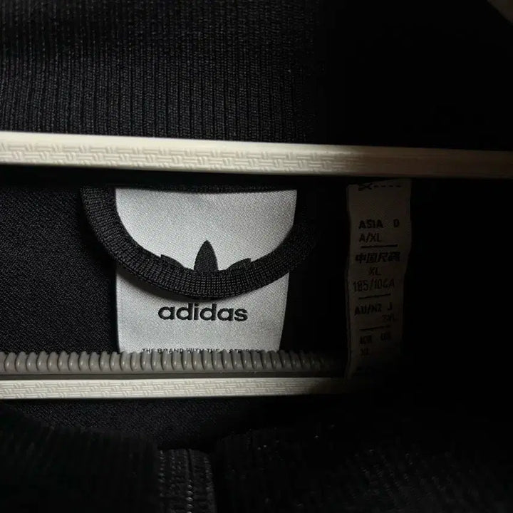[BUNJANG] Adidas Manchester United Track Top / 아디다스 맨유 트랙탑 블랙/레드