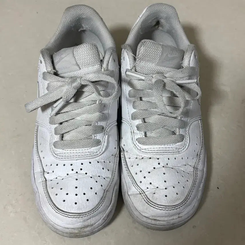 [BUNJANG] Nike Air Force 1 Sneakers / 나이키에어포스 운동화 230