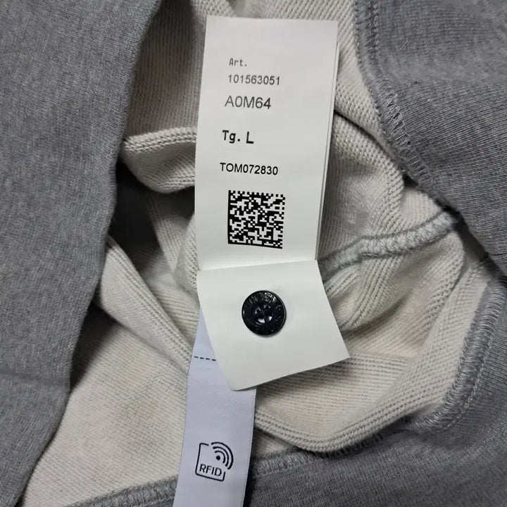 [SOLD OUT] 스톤아일랜드 맨투맨 L 거의새상품 정품 급처
