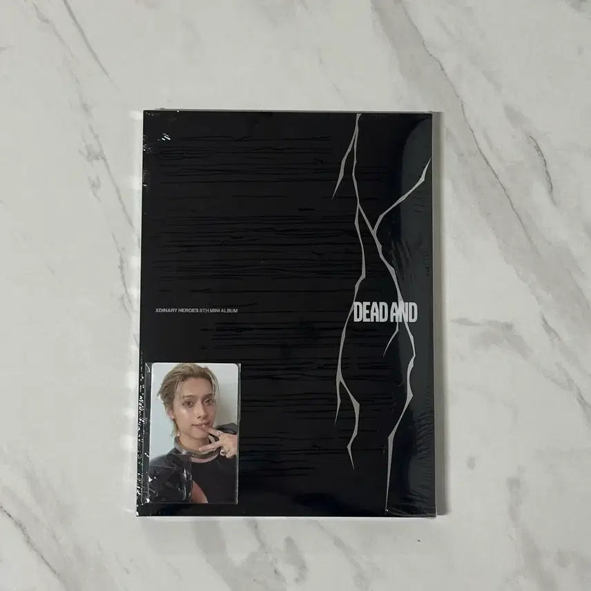 [BUNJANG] Xdinary Heroes DEAD END Sealed Album Black + Gaon POB / Xdinary Heroes 엑디즈 데드앤드 미개봉 앨범 블랙+가온 미공포