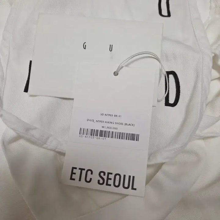 [SOLD OUT] 단하루 파격 세일 구이디 ntp03 41사이즈