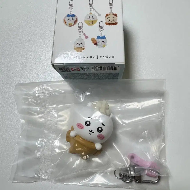 [BUNJANG] Chikawa x Kakao Friends Dangling Charm / 먼작귀 X 카카오프렌즈 치이카와 키링 새상품