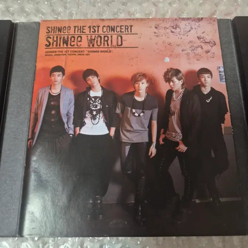 [BUNJANG] SHINee SHINee World Concert 2CD Unsealed / 샤이니 SHINee WORLD 콘서트 2CD 개봉