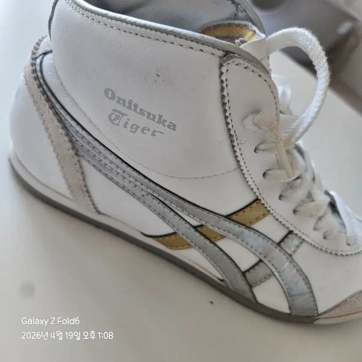 [BUNJANG] Onitsuka Tiger Tokyo High Top Sneakers / 오니츠카타이거 토쿄 하이탑 250mm