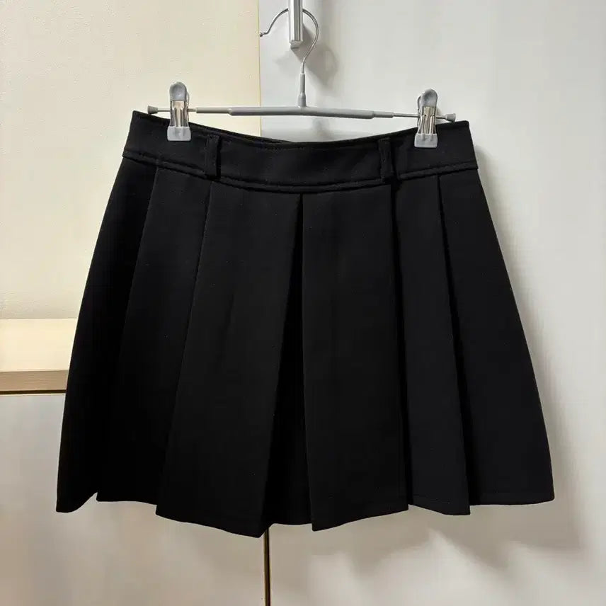 [BUNJANG] Attirance Pleated Mini Skirt Winter Version (M) / 아뜨랑스 플리츠 주름 미니 스커트 겨울 버전 M