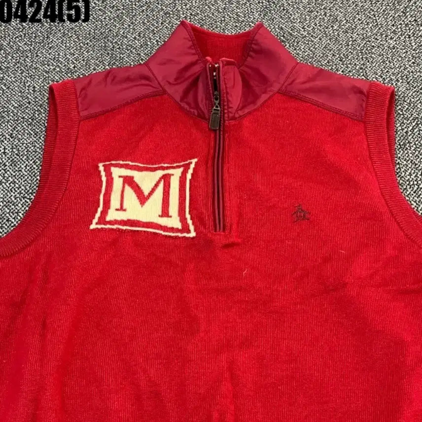 [BUNJANG] Grand Slam Red M Logo Knit Vest / 그랜드슬램 빨간색 M 로고 니트 조끼 ll 0424