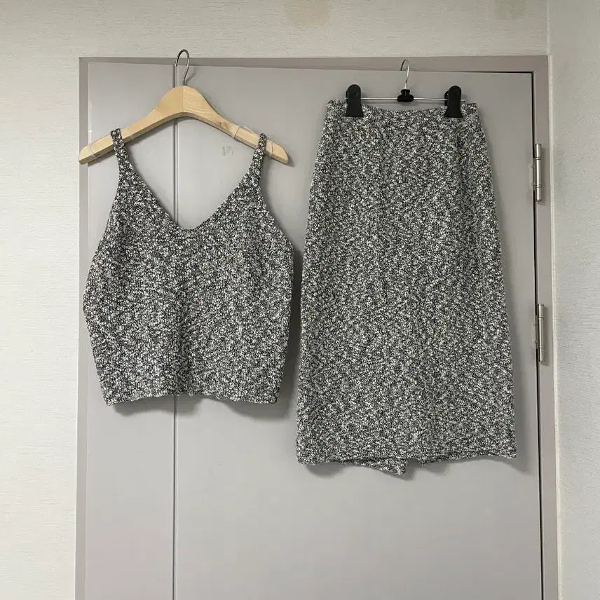 [BUNJANG] Vokasi Knit Two-Piece Set / 보카시 니트 투피스 세트