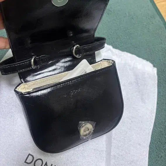 [BUNJANG] Donkey Colin Handbag (New) / 돈키콜린 크로스가방(새제품)