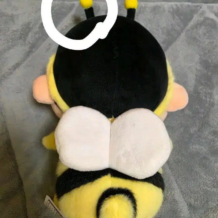 [BUNJANG] Crayon Shin-chan Bee Plush / 짱구 꿀벌 인형