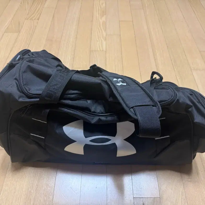 [BUNJANG] Under Armour Undeniable 3.0 MD Duffel Bag / 언더아머 언디나이어블 3.0 MD 더플백 1300213-001