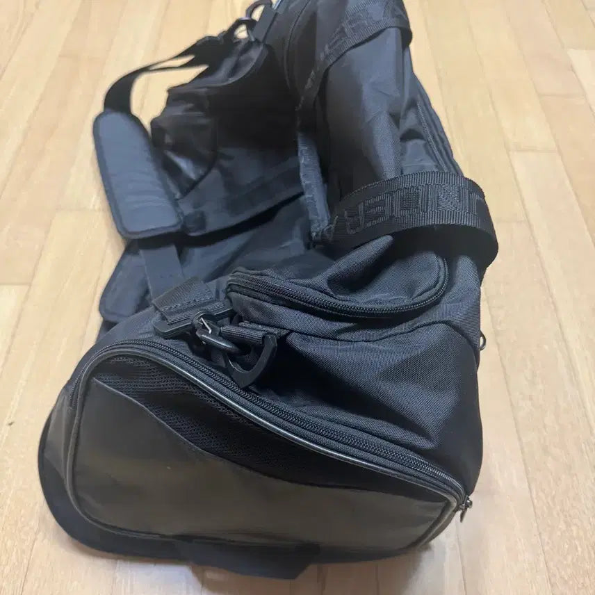 [BUNJANG] Under Armour Undeniable 3.0 MD Duffel Bag / 언더아머 언디나이어블 3.0 MD 더플백 1300213-001