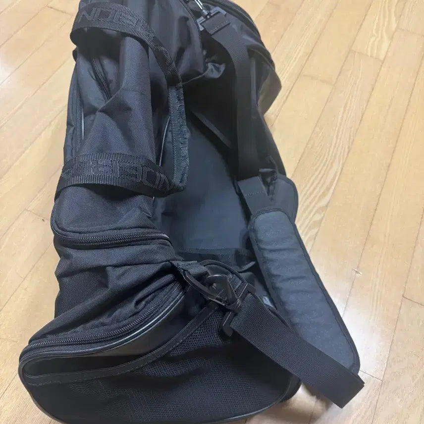 [BUNJANG] Under Armour Undeniable 3.0 MD Duffel Bag / 언더아머 언디나이어블 3.0 MD 더플백 1300213-001