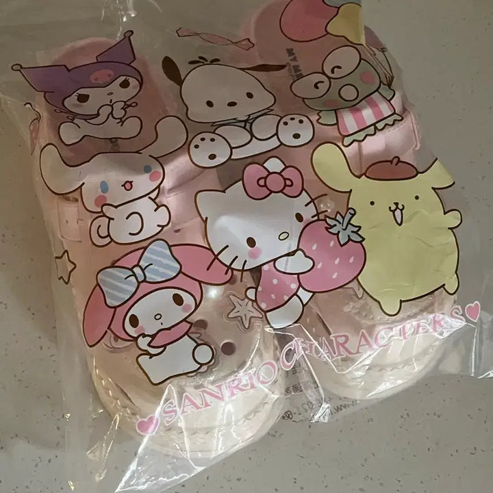 [BUNJANG] Sanrio Genuine Crocs / 산리오 정품 크록스