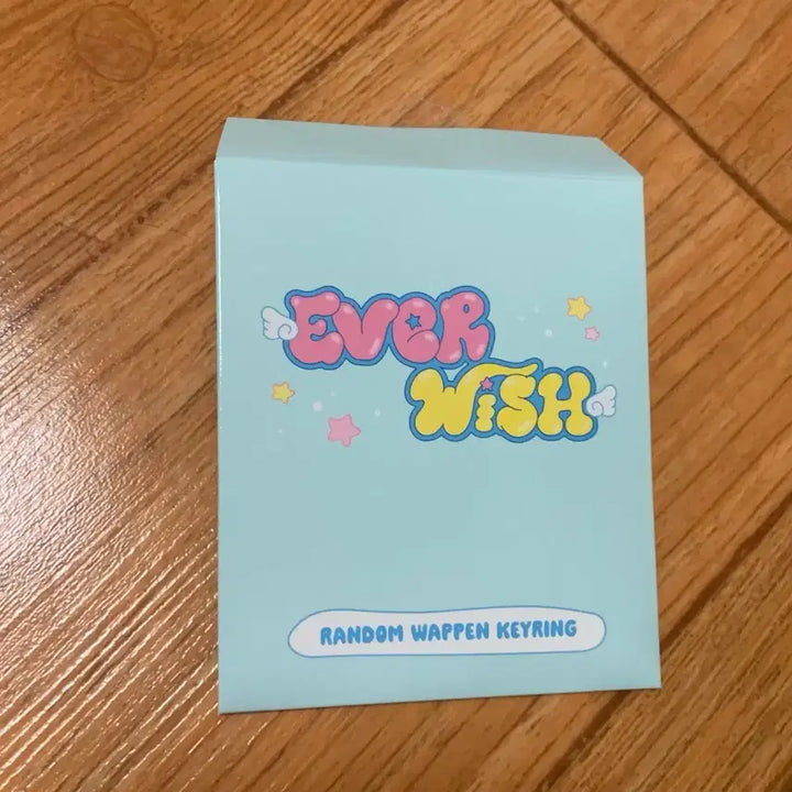 [BUNJANG] Everwish Siyoning Wappen Keyring / 에버위시 시오닝 와펜 키링 무배 팝니다