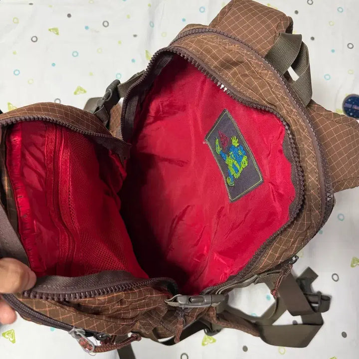 [BUNJANG] Nike ACG Hiking Backpack / 나이키 ACG 라인의 브라운 체크 패턴 하이킹 백팩입니다