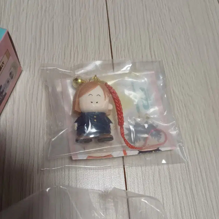 [BUNJANG] Jujutsu Kaisen Nobara Kugisaki Ochamo &amp; Kitanklub Figure Set / 주술회전 오챠토모 노바라 + 키탄클럽 노바라