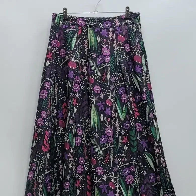 [SOLD OUT] ANNA SUI 안나수이 24SS 플라워 뒷밴딩 스커트 / 여 77