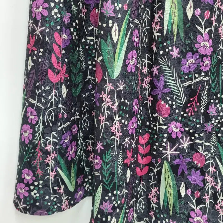 [SOLD OUT] ANNA SUI 안나수이 24SS 플라워 뒷밴딩 스커트 / 여 77