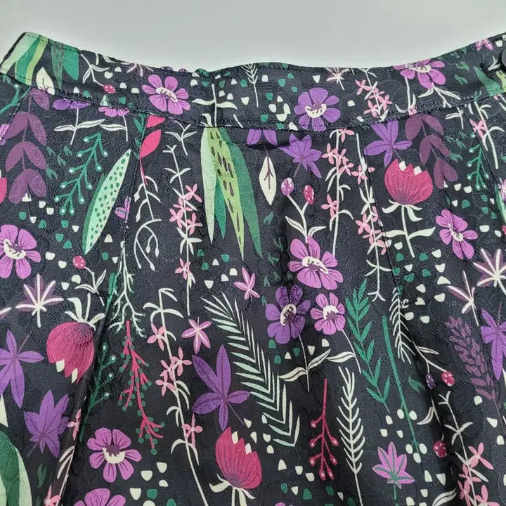 [SOLD OUT] ANNA SUI 안나수이 24SS 플라워 뒷밴딩 스커트 / 여 77