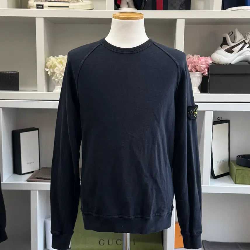 [BUNJANG] Stone Island Black Sweatshirt Hoodie M / [더핸드,M] 스톤아일랜드 블랙 맨투맨 후드 긴팔 스웻