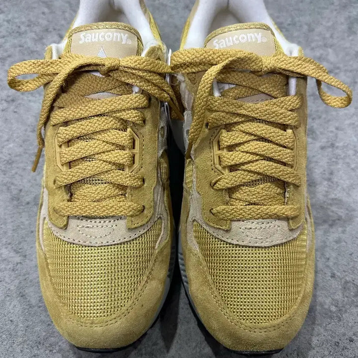 [BUNJANG] Saucony Shadow 5000 Sneakers / [팝니다] 서코니 Saucony Shadow 5000 새제품. 230mm