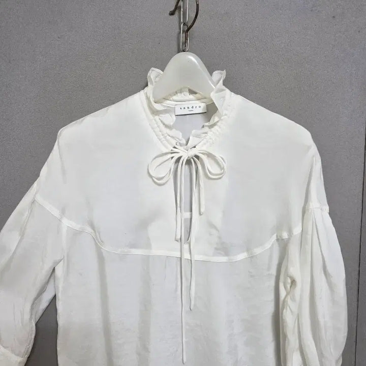 [BUNJANG] Sandro White Blouse / 산드로 흰색 블라우스 1   n4406