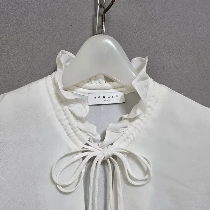 [BUNJANG] Sandro White Blouse / 산드로 흰색 블라우스 1   n4406