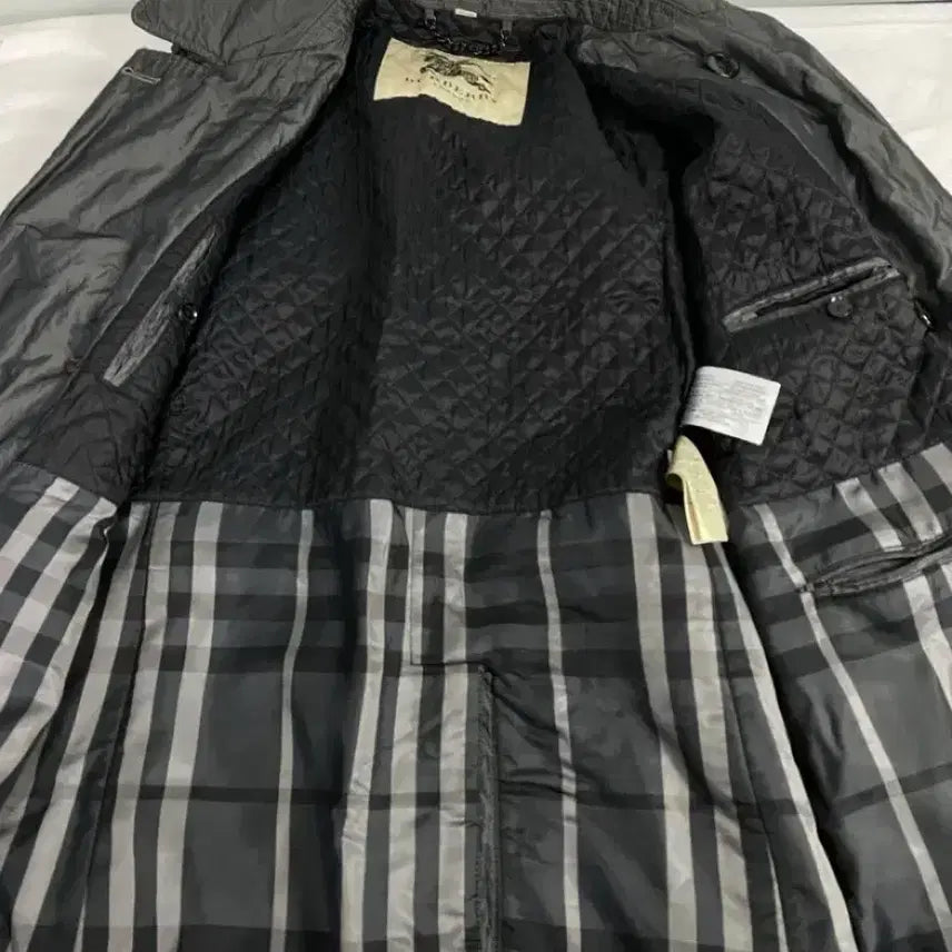 [BUNJANG] Burberry Metallic Trench Coat - Size 52 / 버버리 Bueberry 금속 트렌치 코트 52
