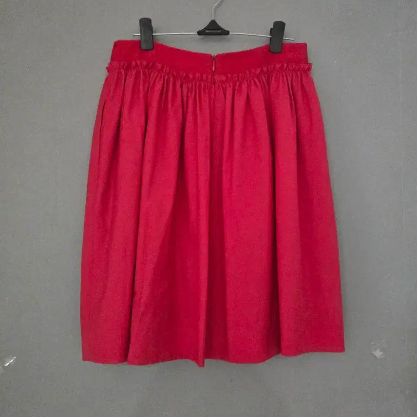 [BUNJANG] RENEEVON Red Flare Skirt / RENEEVON 레니본 레드 플레어 스커트 허리26