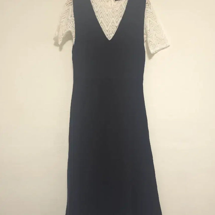 [SOLD OUT] 시슬리 레이어드 원피스 세트 (네이비+화이트 레이스) S