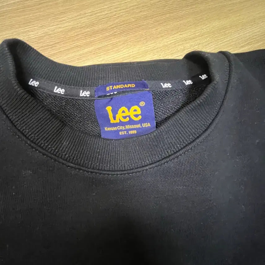 [SOLD OUT] 리 맨투맨