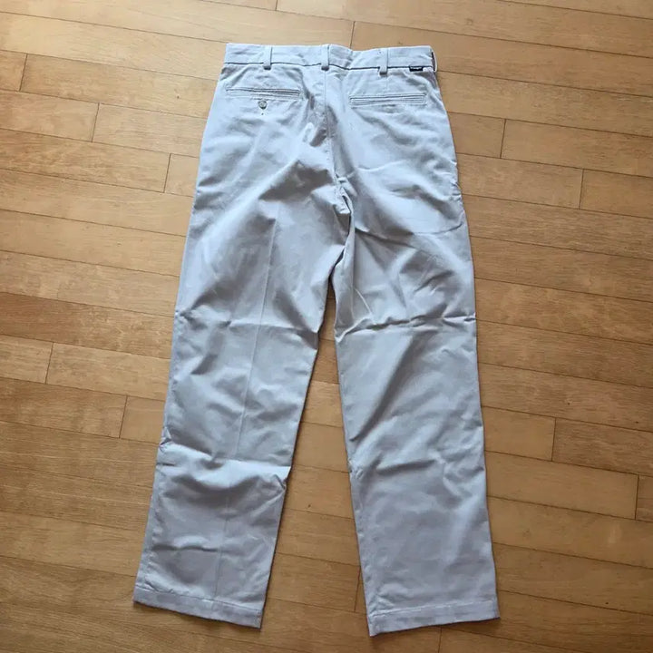 [BUNJANG] Wrangler Two-Tuck Chino Pants / 남녀공용 랭글러 연베이지 투턱 치노팬츠