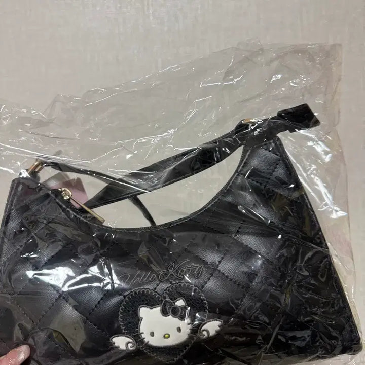 [BUNJANG] Spinns Hello Kitty Handbag / 스핀스 스핀즈 헬로키티 가방 키티가방