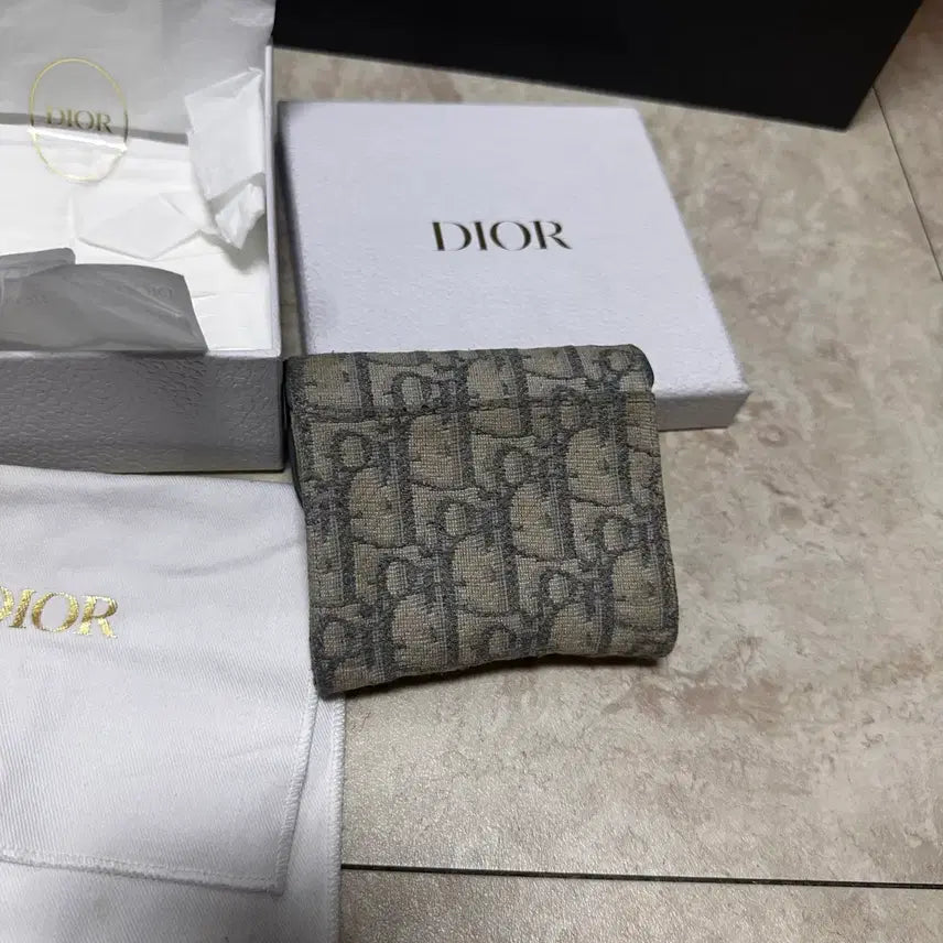 [SOLD OUT] 디올 오블리크 로투스 지갑 그레이