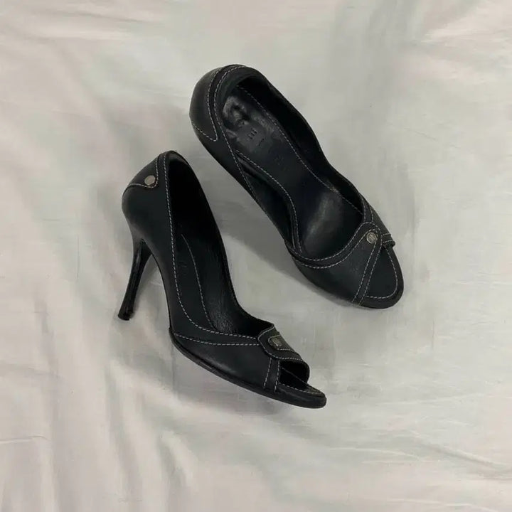 [BUNJANG] Celine Leather Stitch Open-Toe Heels / 셀린느 Celine 레더 스티치 오픈토 힐 <75>