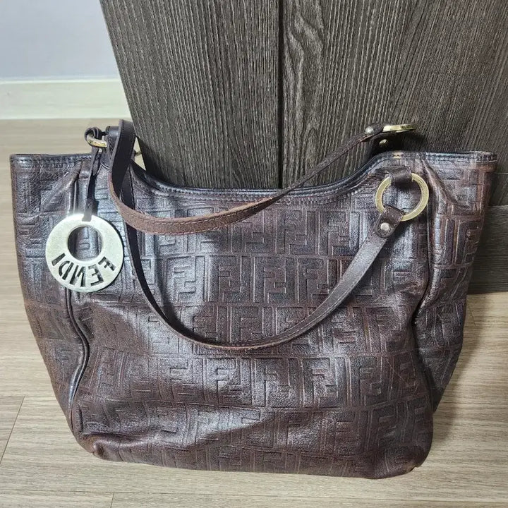 [BUNJANG] Fendi FF Logo Brown Leather Shoulder Bag / 펜디 FF 로고 브라운 가죽 숄더백