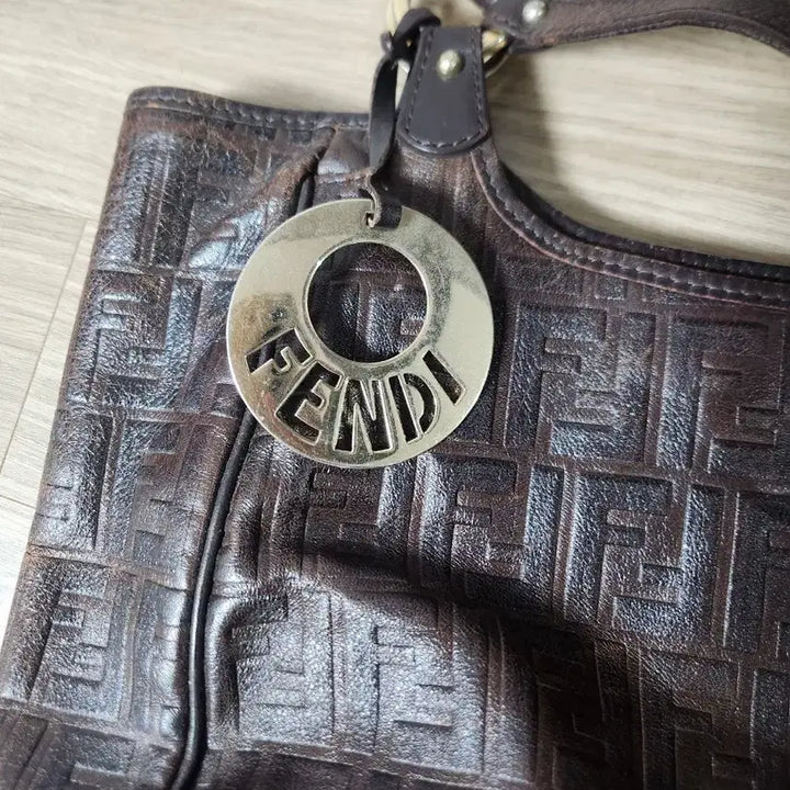 [BUNJANG] Fendi FF Logo Brown Leather Shoulder Bag / 펜디 FF 로고 브라운 가죽 숄더백